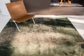 Dywan Louis De Poortere - CRACKS 8723 Dark Pine