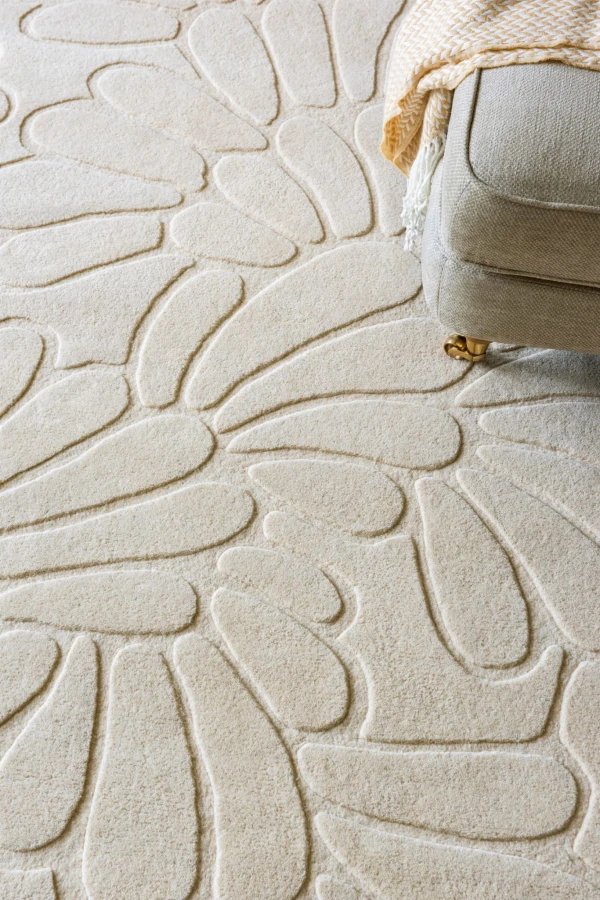 LA-coleby petals-ivory cream-078809 SFEER C hr.jpg