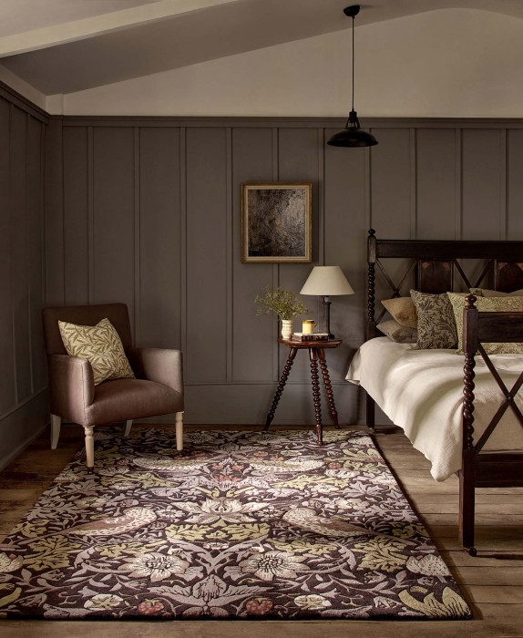 Morris-Co-Strawberry-Thief-Grape-027705-interior-A.jpg