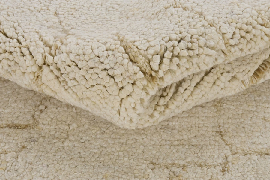 Dywan Rezas - AMBER White Natural